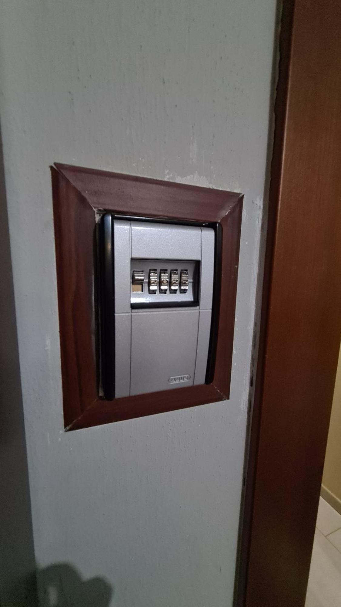 Family-Friendly Apt At 21 Dhjetori W/Self Check-In Tirana Extérieur photo